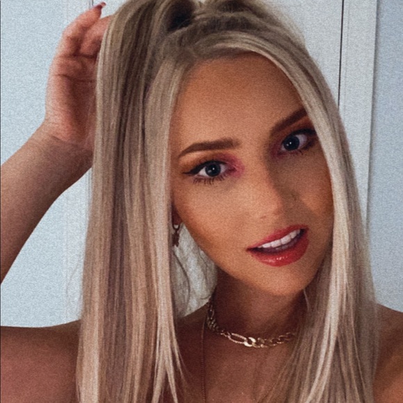 Meet your Posher, Lexie - Picture 5 of 5